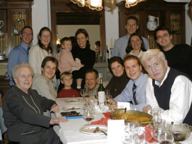 Interactive digital photomontage family portrait composite